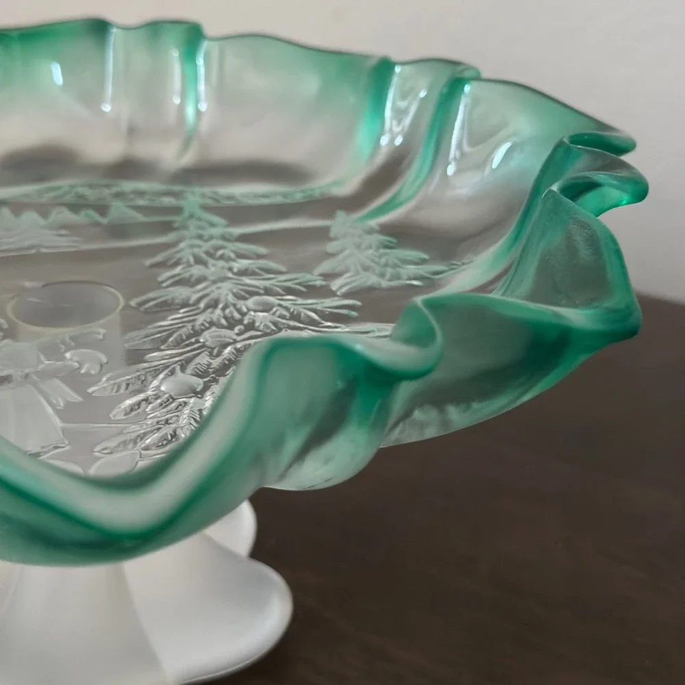 MIKASA PEDESTAL‎ CHRISTMAS WINTER CANDY DISH RUFFLED FLUTED EDGES FROSTED GREEN